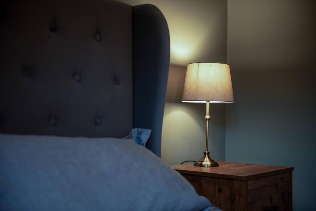 Appartamento The Nest - Cosy And Quiet 1 Bed Central Buckingham Esterno foto